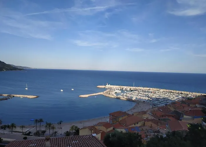 Apartment Joli Vue Mer, Vieille Menton
