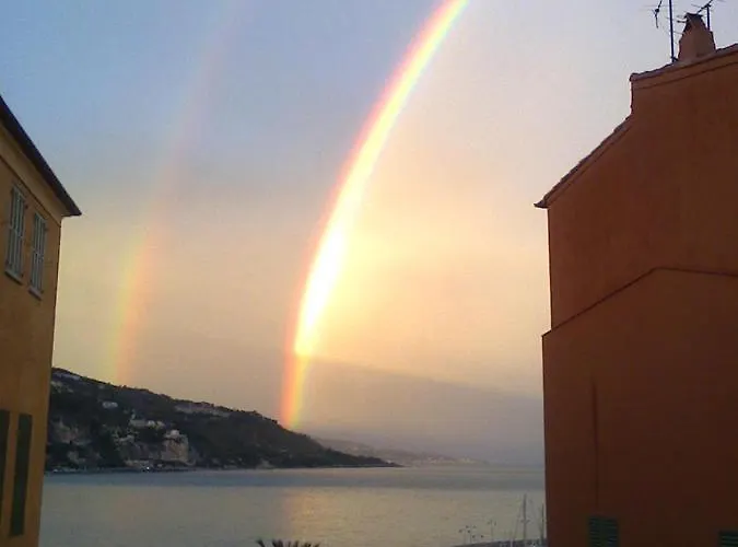 Joli Vue Mer, Vieille *